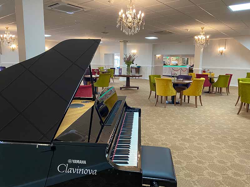 piano-800x600 Piano in the Garden Room Restaurant